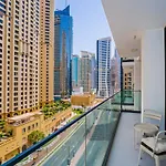 Sophisticated 1 Bed Suite In Dubai Marina