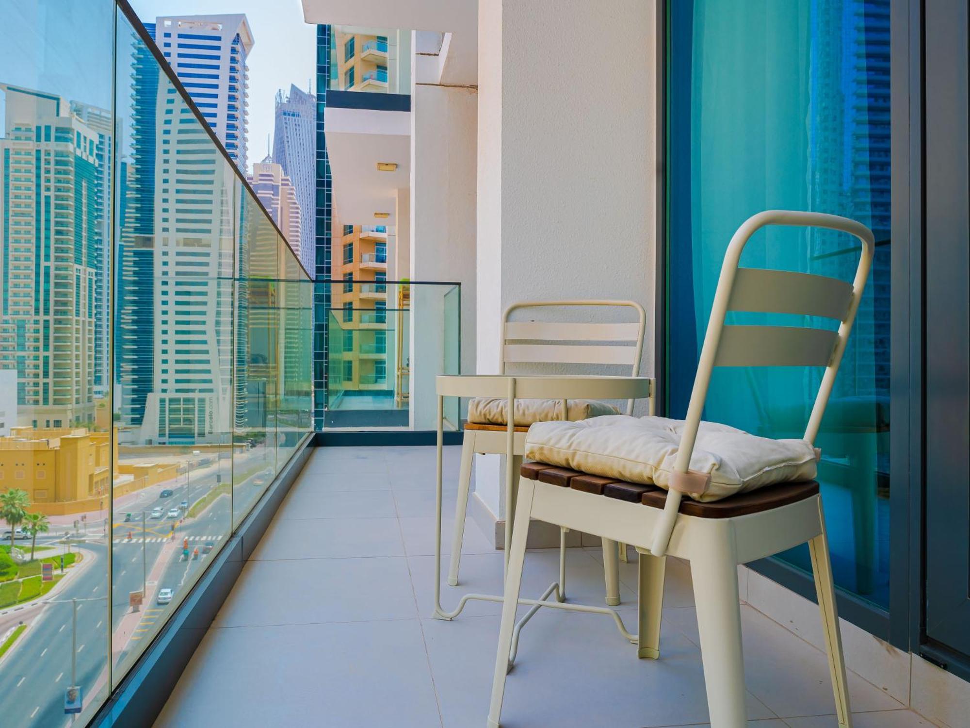 Sophisticated 1 Bed In Marina Apartment *
