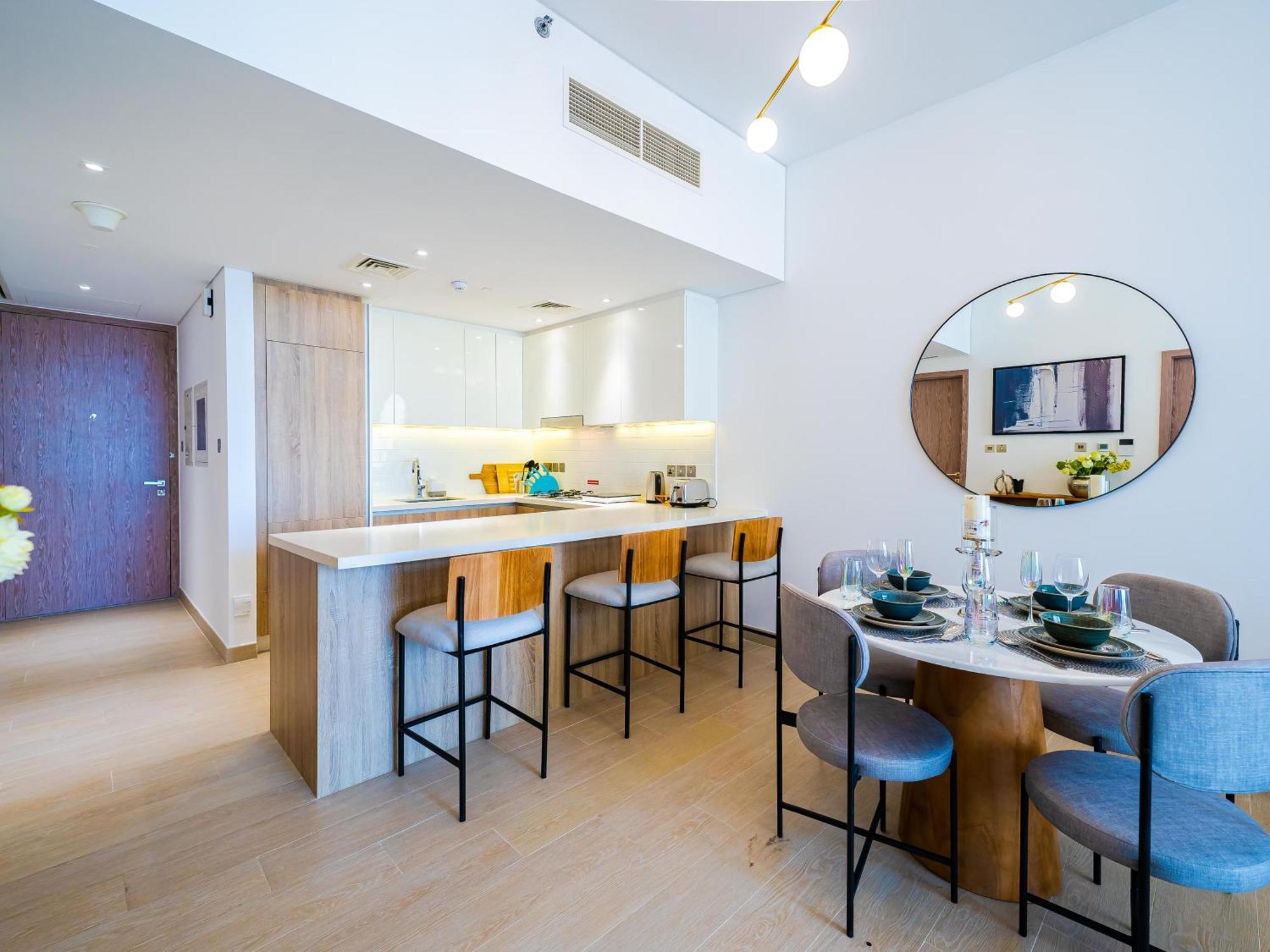 Sophisticated 1 Bed In Marina
